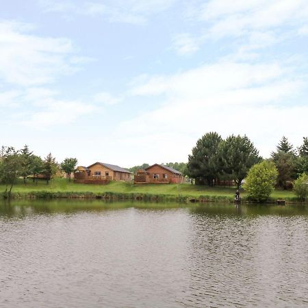Makins lodges Nuneaton Extérieur photo