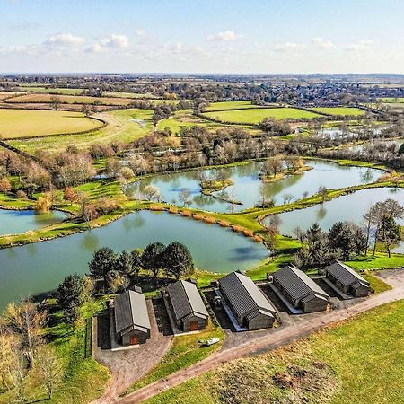 Makins lodges Nuneaton Extérieur photo